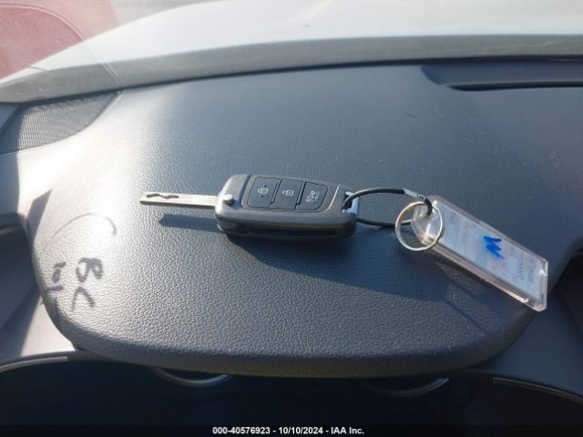 5NMS23AD1LH152217 Hyundai Santa Fe Se