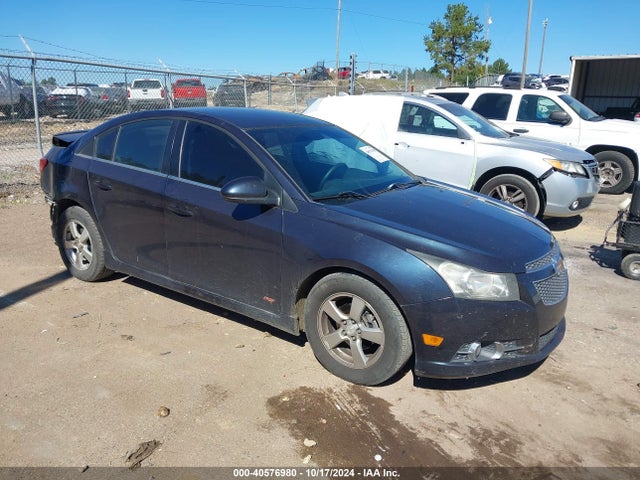 2014 1G1PC5SB5E7136374 main image
