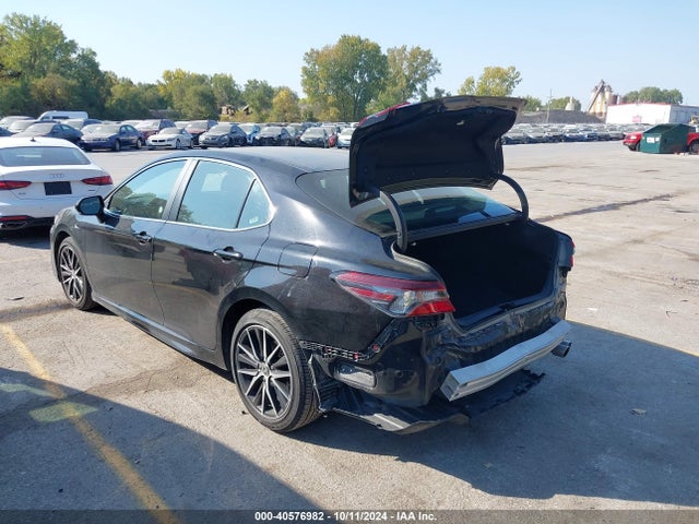Toyota CAMRY SE 2024 4T1G11AK4RU241630 Image 3