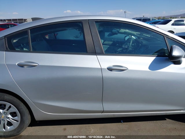 Chevrolet CRUZE LS 2019 1G1BC5SM5K7120344 Image 13