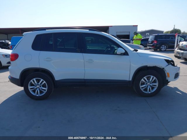 WVGAV7AX1FW550903 Volkswagen TIGUAN S
