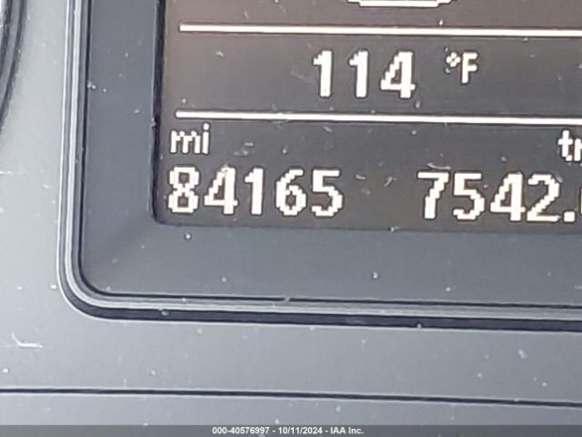 WVGAV7AX1FW550903 Volkswagen TIGUAN S