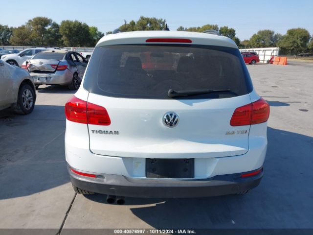 WVGAV7AX1FW550903 Volkswagen TIGUAN S