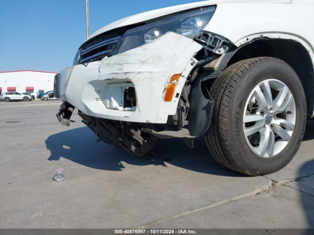 WVGAV7AX1FW550903 Volkswagen TIGUAN S