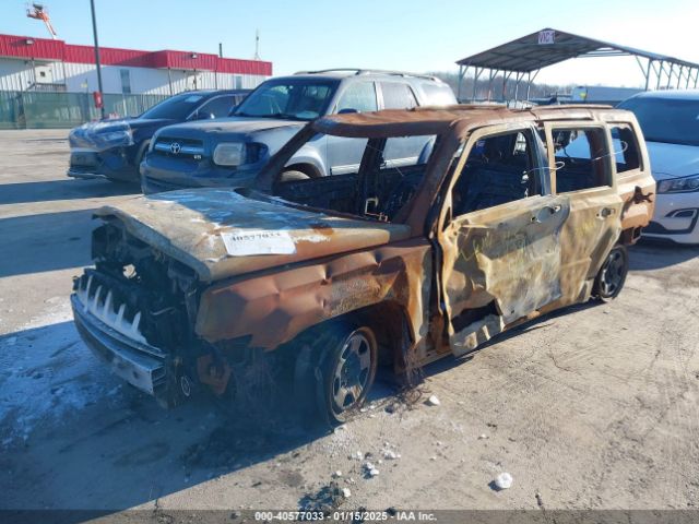 1C4NJPBB3GD667111 Jeep Patriot Sport