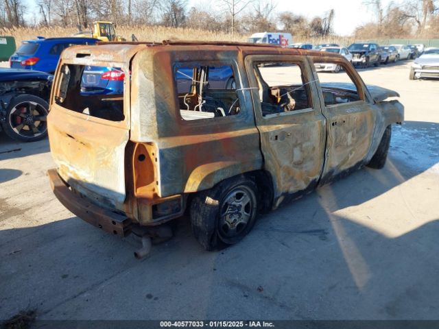 1C4NJPBB3GD667111 Jeep Patriot Sport