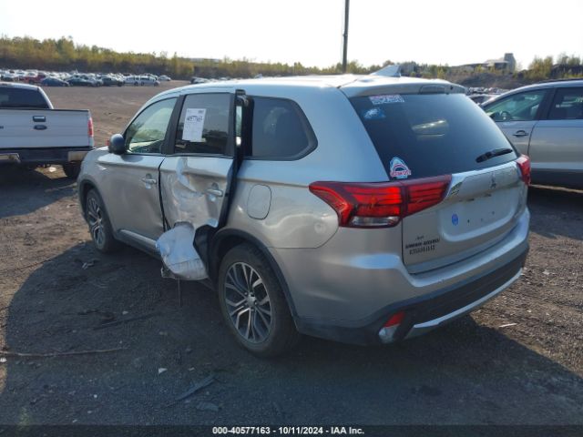 2018 MITSUBISHI OUTLANDER JA4AZ3A31JZ061501 Photo 2