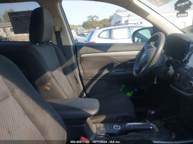 2018 MITSUBISHI OUTLANDER JA4AZ3A31JZ061501 Photo 4