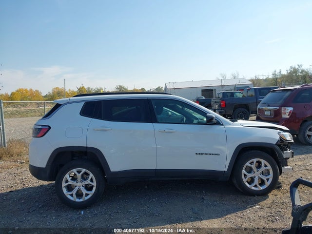 Jeep Compass Latitude 4x4 2024 3C4NJDBN5RT109203 Image 14