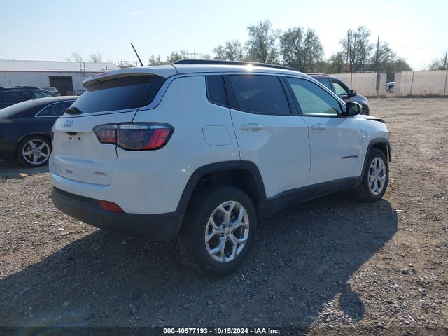 Jeep Compass Latitude 4x4 2024 3C4NJDBN5RT109203 Image 4