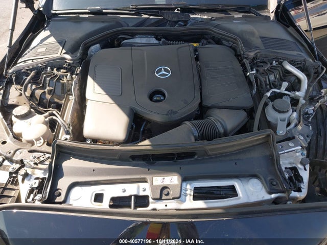 W1KAF4GB9RR170373 Mercedes-Benz C 300