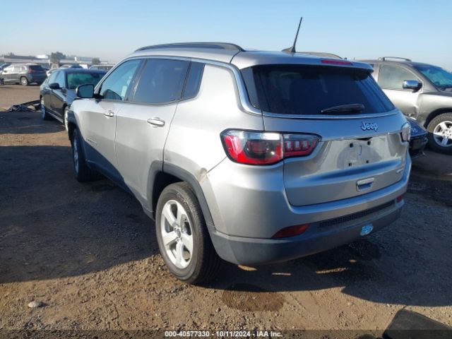 3C4NJCBB8MT507921 Jeep Compass Latitude Fwd