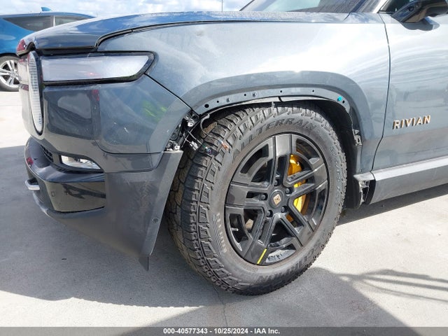 Rivian R1t Adventure 2022 7FCTGAAA3NN012279 Image 20