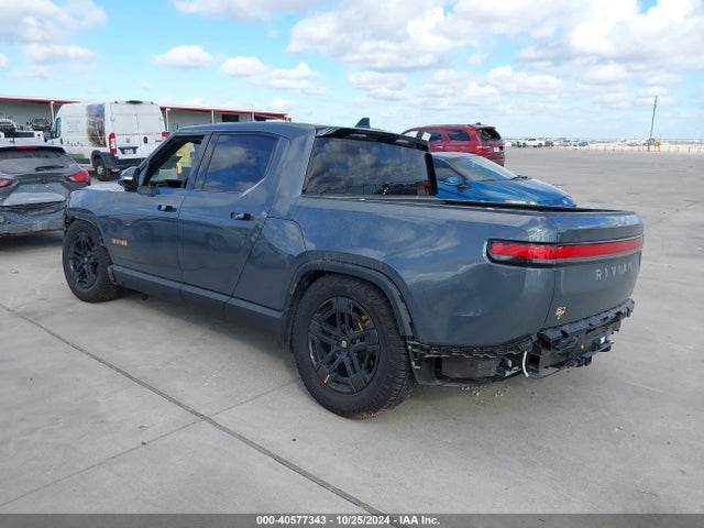 Rivian R1t Adventure 2022 7FCTGAAA3NN012279 Image 3