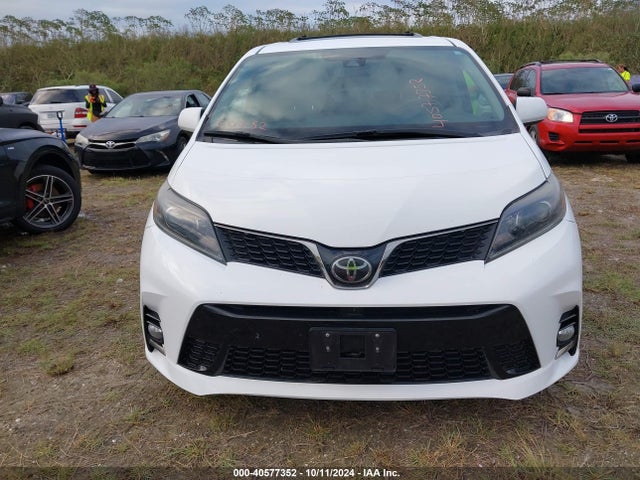 Toyota Sienna Se 8 Passenger 2018 5TDXZ3DC1JS942986 Image 12