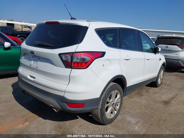 Ford ESCAPE SE 2017 1FMCU0GD0HUC39042 Image 4