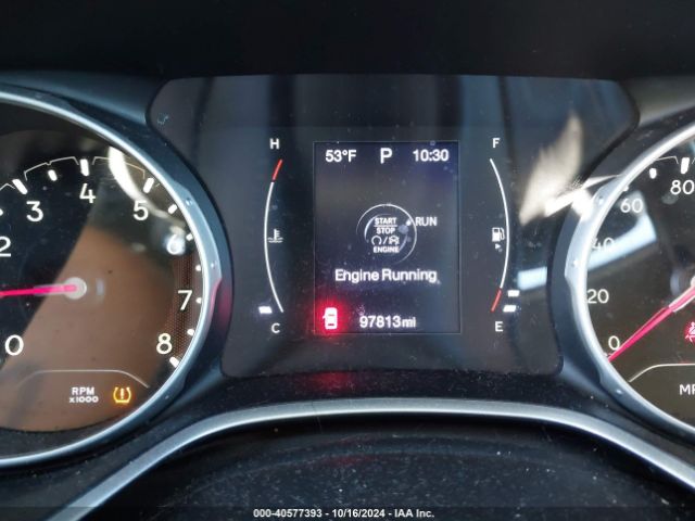 3C4NJCBB7JT186577 Jeep Compass Latitude Fwd