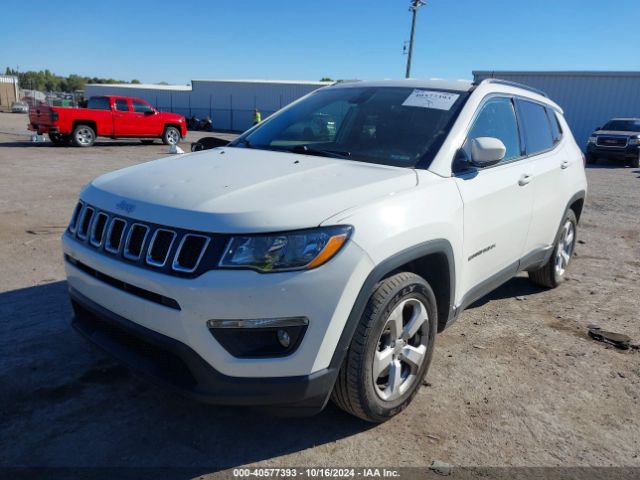 3C4NJCBB7JT186577 Jeep Compass Latitude Fwd