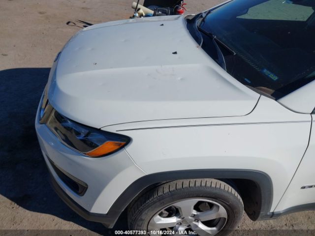 3C4NJCBB7JT186577 Jeep Compass Latitude Fwd
