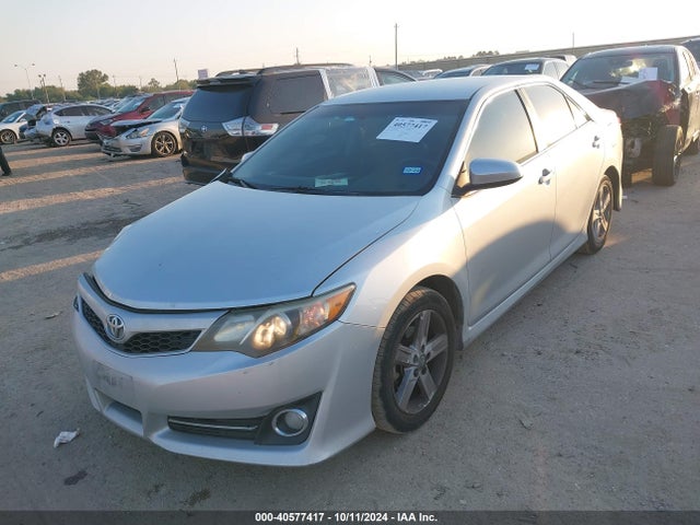 Toyota CAMRY SE 2014 4T1BF1FKXEU852924 Image 2