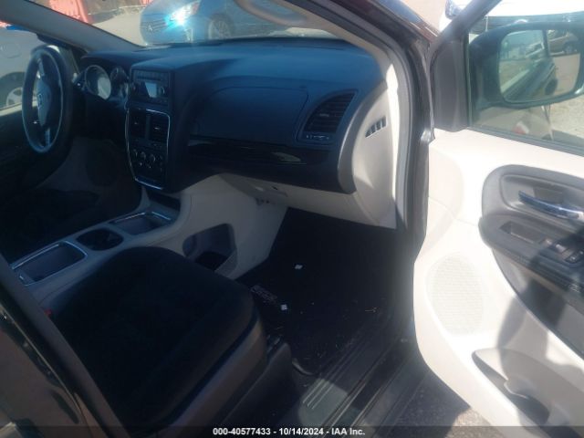 2C4RDGCG6GR388025 Dodge Grand Caravan Sxt