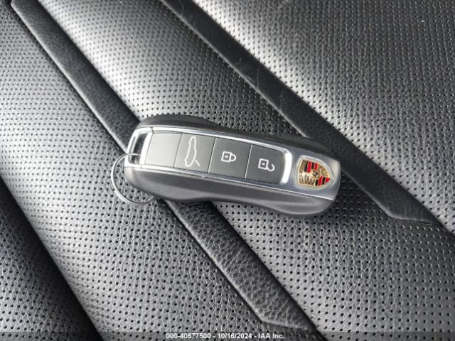 WP0AE2A70KL123179 Porsche Panamera E-hybrid 4