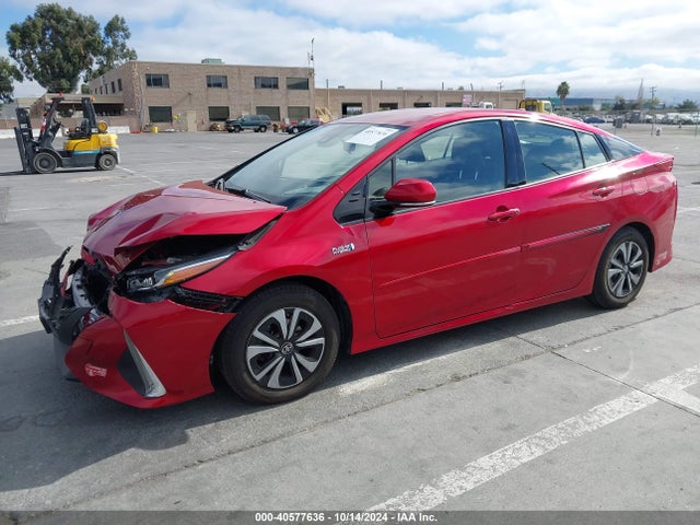 Toyota Prius Prime Premium 2017 JTDKARFP4H3064731 Image 2