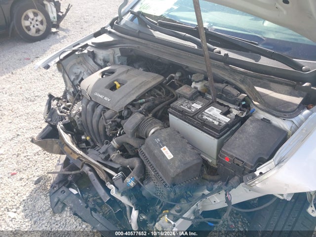 Hyundai ELANTRA SE 2018 5NPD74LF9JH294801 Image 10