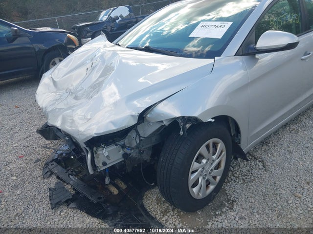 Hyundai ELANTRA SE 2018 5NPD74LF9JH294801 Image 19