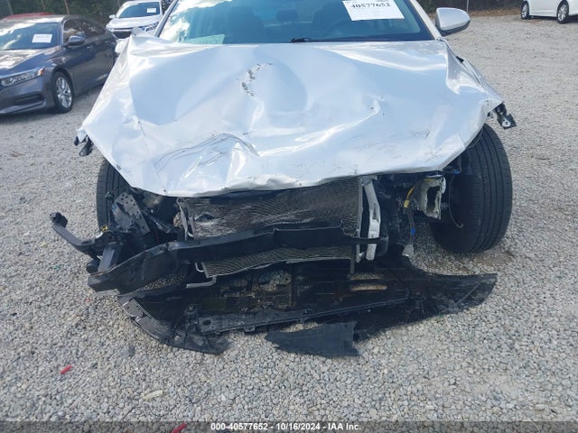 Hyundai ELANTRA SE 2018 5NPD74LF9JH294801 Image 6