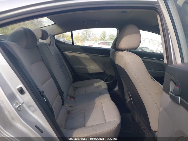 Hyundai ELANTRA SE 2018 5NPD74LF9JH294801 Image 8