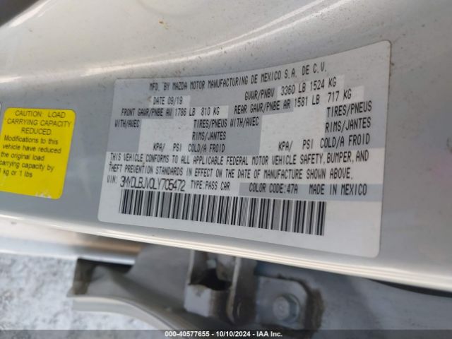 3MYDLBJV0LY705472 Toyota YARIS LE
