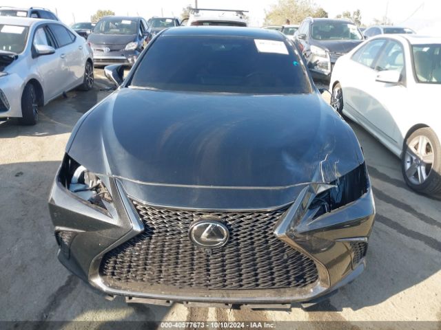 58ABA1C16RU040674 Lexus Es 300h F Sport Handling