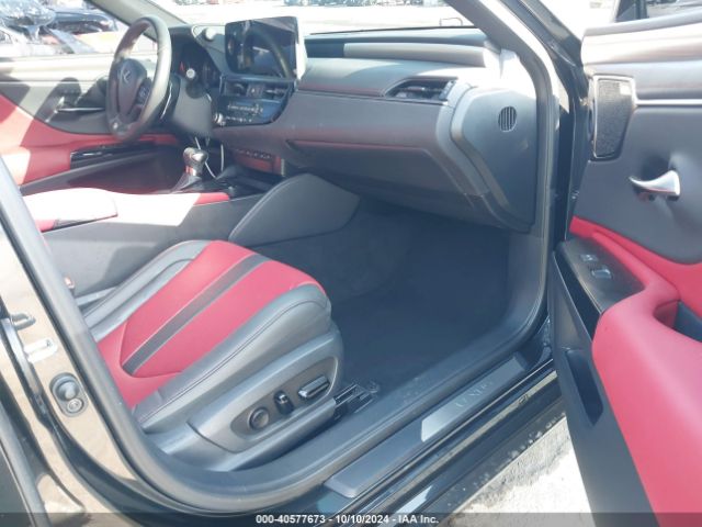 58ABA1C16RU040674 Lexus Es 300h F Sport Handling