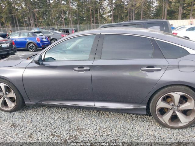 1HGCV2F95JA044668 Honda Accord Touring 2.0t
