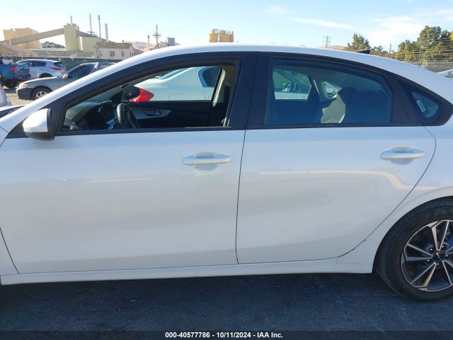 KIA Forte Lxs 2022 3KPF24AD6NE454135 Image 15