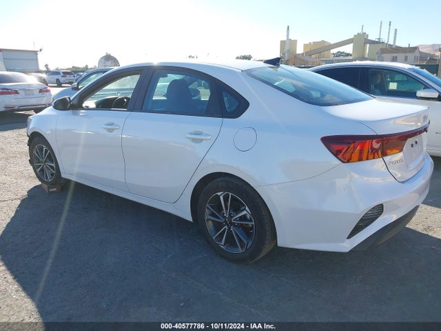 KIA Forte Lxs 2022 3KPF24AD6NE454135 Image 3