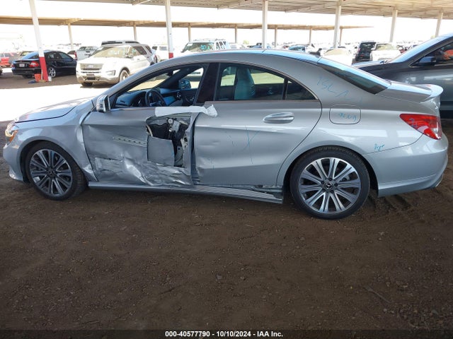 40577790 :رقم المزاد ، WDDSJ4EB5JN592898 vin ، 2018 Mercedes-benz Cla 250 مزاد بيع