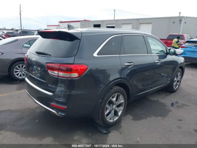 5XYPKDA59JG385063 KIA Sorento 3.3l Sx