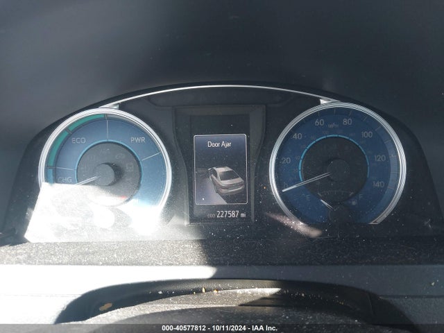 4T1BD1FK5HU218589 Toyota Camry Hybrid Le