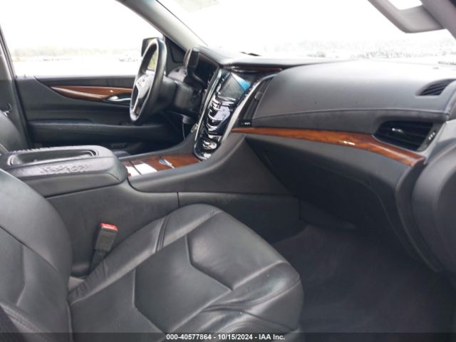 1GYS3BKJ4HR272053 Cadillac Escalade Luxury