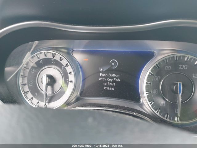 2C3CCAAGXJH275754 Chrysler 300 Touring L