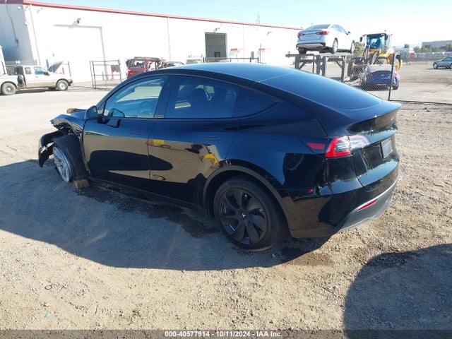 2023 TESLA MODEL Y 7SAYGDEE4PA082336 Photo 2