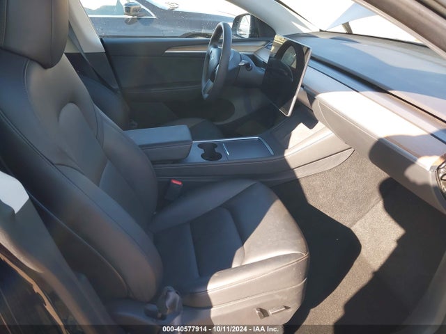 2023 TESLA MODEL Y 7SAYGDEE4PA082336 Photo 4