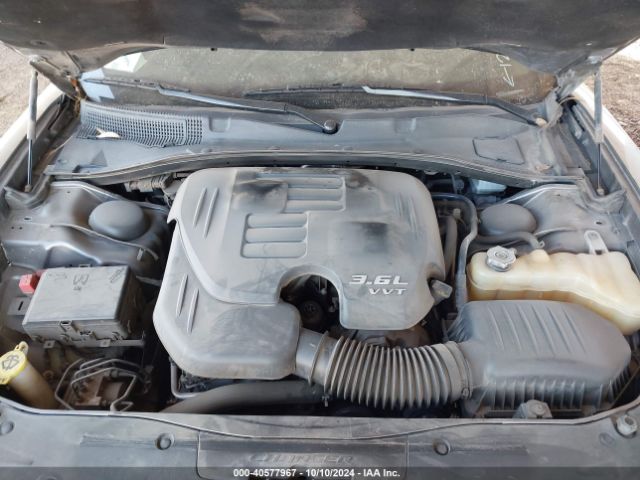 2C3CDXHG8JH125390 Dodge Charger Sxt Plus Rwd