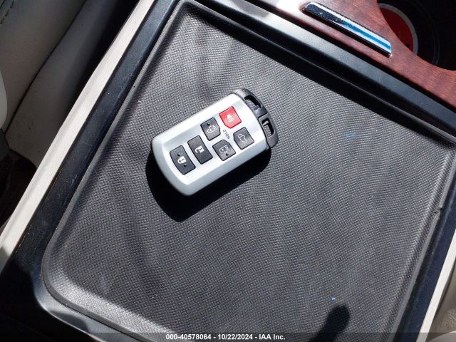 5TDYK3DC4ES483547 Toyota Sienna Xle V6 8 Passenger