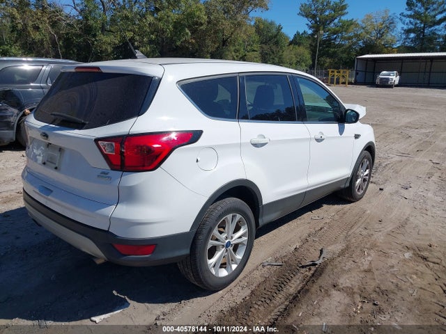 Ford ESCAPE SE 2019 1FMCU0GD6KUA49897 Image 4