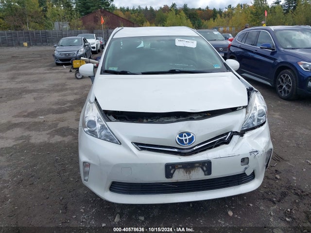 Toyota Prius V Two 2014 JTDZN3EU4EJ009081 Image 12