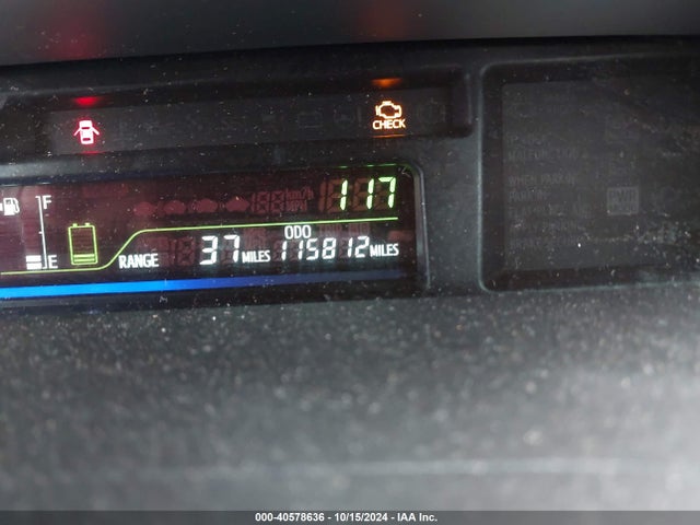 Toyota Prius V Two 2014 JTDZN3EU4EJ009081 Image 15