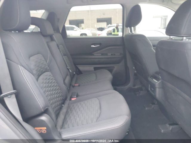 5N1DR3BA1NC266255 Nissan Pathfinder Sv 2wd